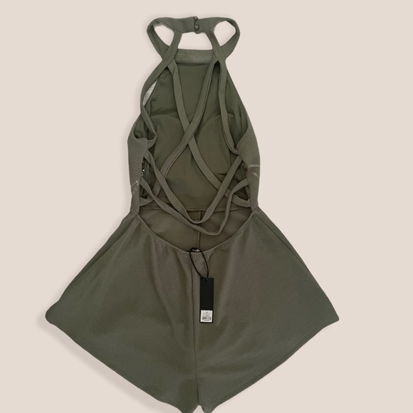 ✨ REVAMPED✨ Olive Waffle Romper - Picture 3 of 8